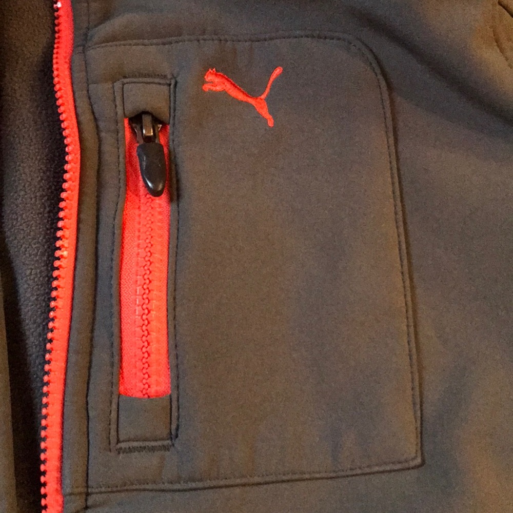 🔘Puma Jacket. - Picture 5 of 5